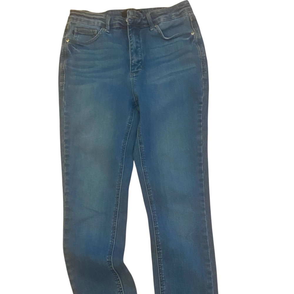 Judy Blue High-Rise Jeans in Medium Blue